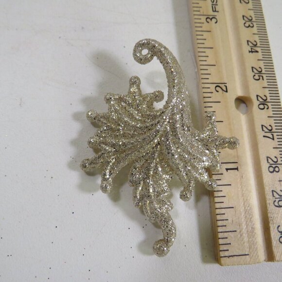 Unique Wreath and Swirly arching pieces (Fairy or Victorian Feel) Glittered - Picture 11 of 12